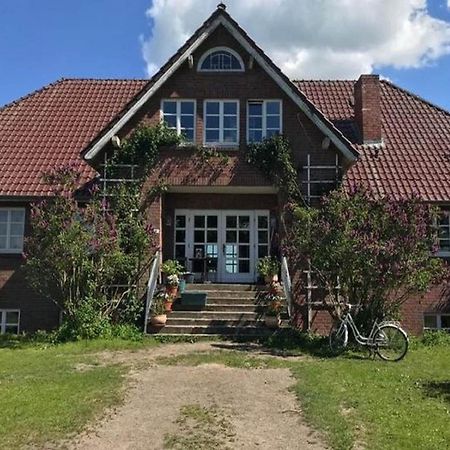 Cosy Apartment In Semlow Germany With Garden エクステリア 写真